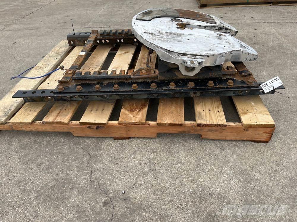  Holland Renkaat ja vanteet