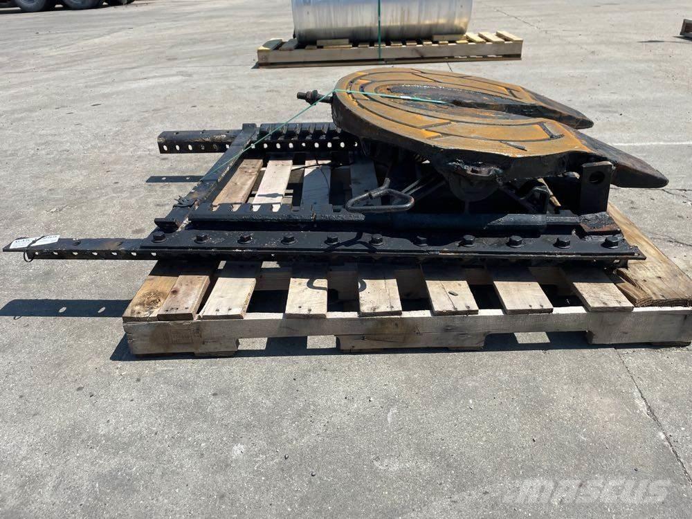  Holland Renkaat ja vanteet