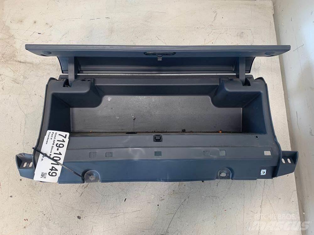 Isuzu NPR Muut