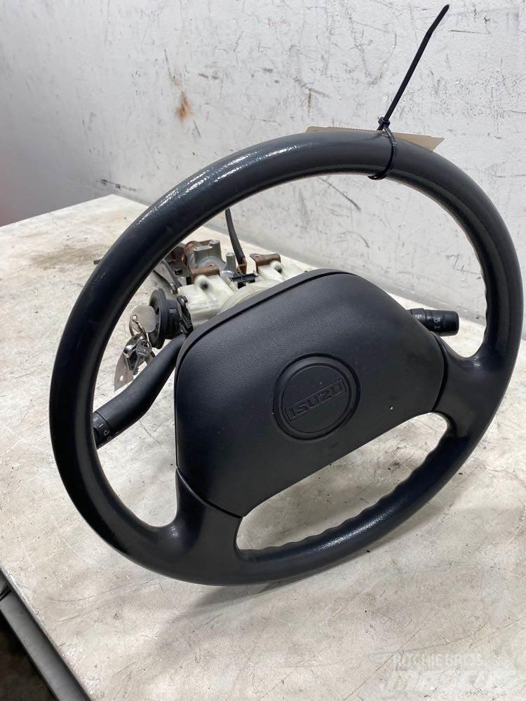 Isuzu NPR Muut