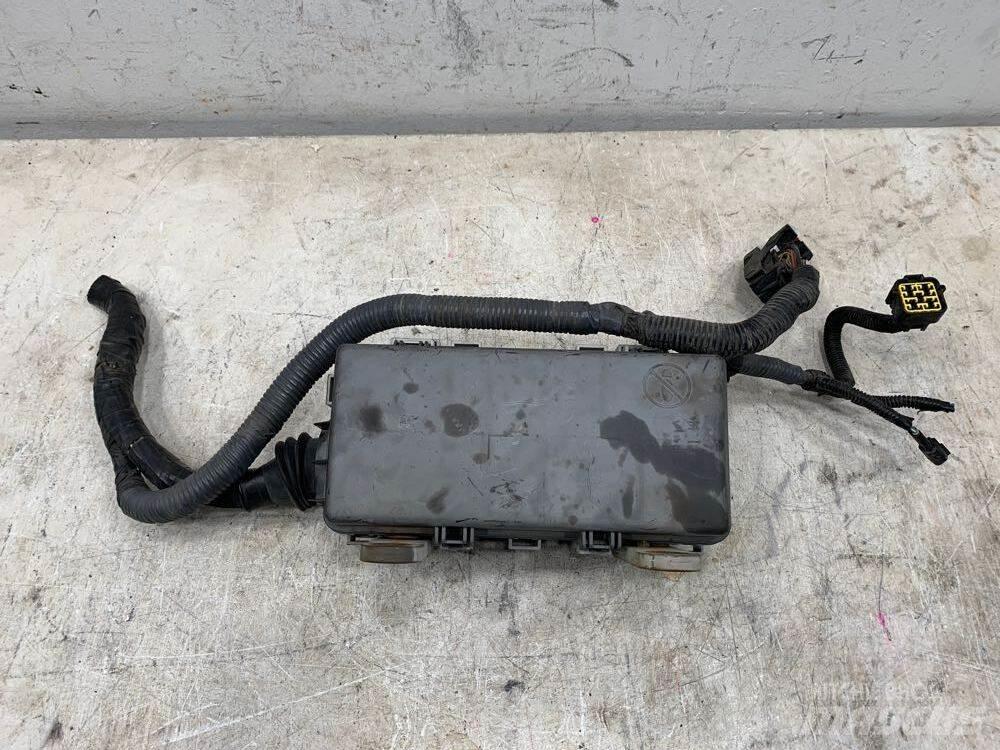 Isuzu NPR Sähkö ja elektroniikka