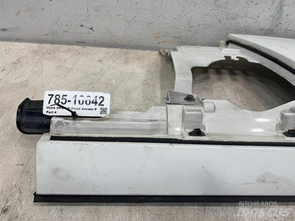 Isuzu NPR Ohjaamot ja sisustat