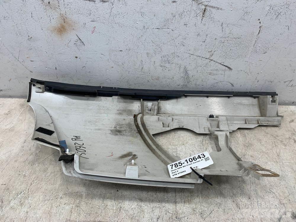 Isuzu NPR Ohjaamot ja sisustat