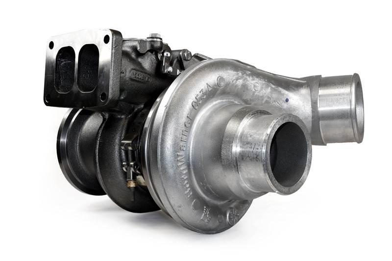 Mack E7 Muut