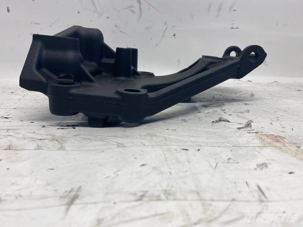 Mack MP8 Muut