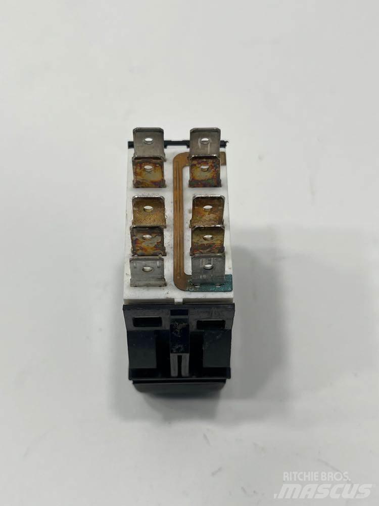 Paccar  Sähkö ja elektroniikka