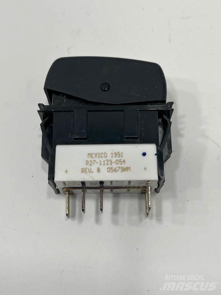 Paccar  Sähkö ja elektroniikka