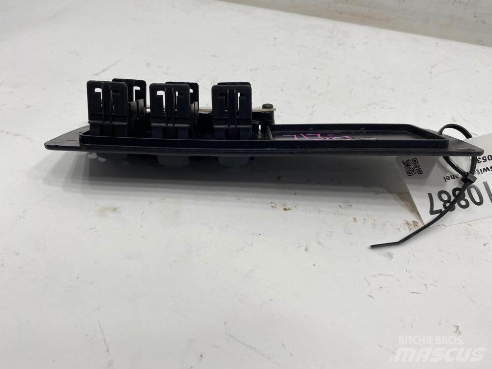 Paccar  Sähkö ja elektroniikka
