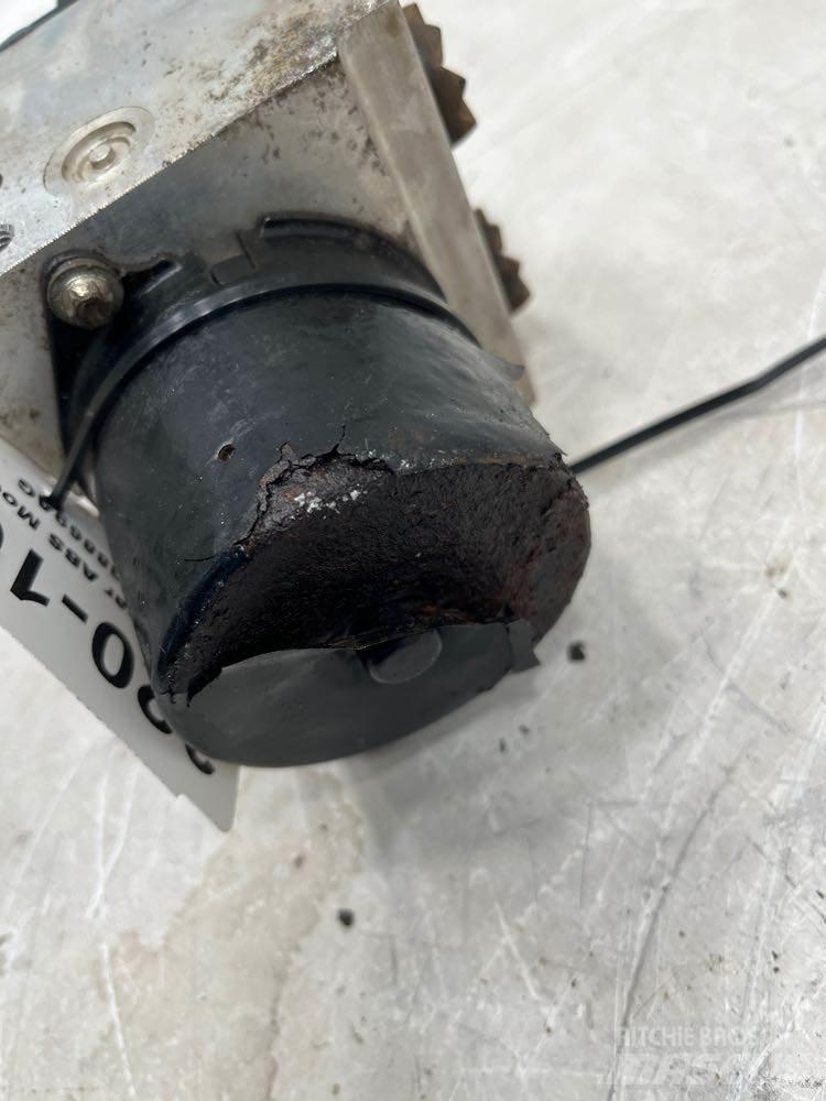 RAM 5500 Sähkö ja elektroniikka