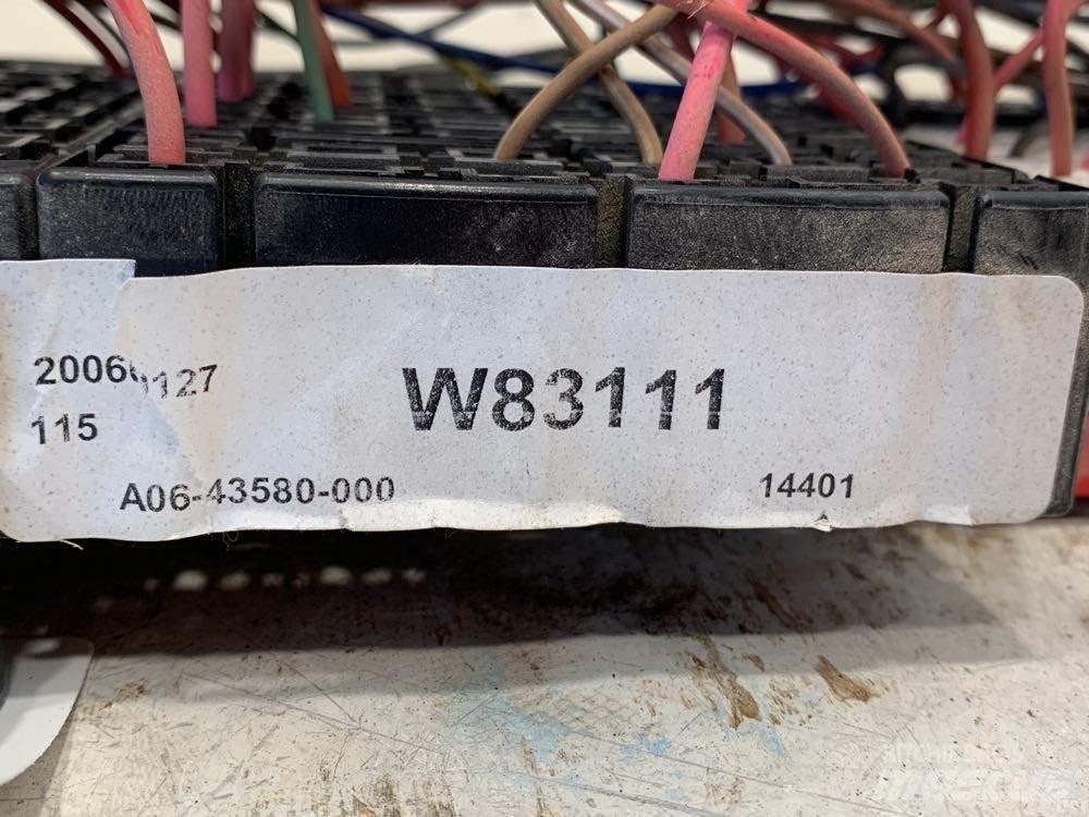 Sterling  Sähkö ja elektroniikka