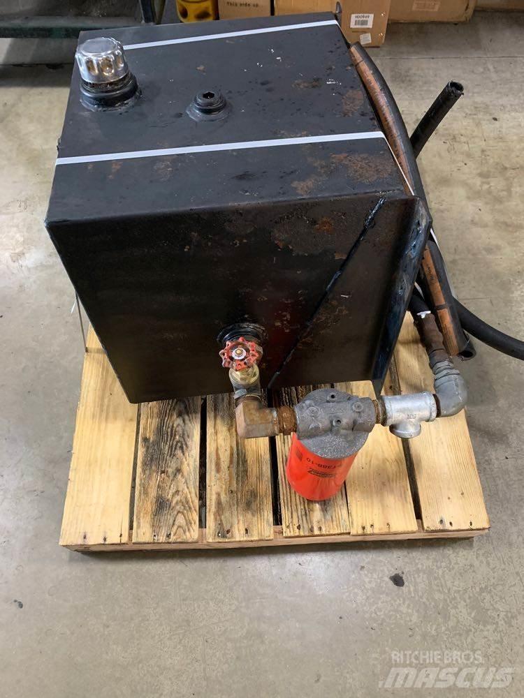 Universal  Hydrauliikka