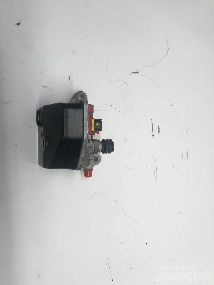 Volvo D13 Muut