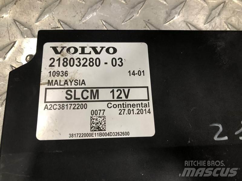 Volvo VNL Ohjaamot ja sisustat