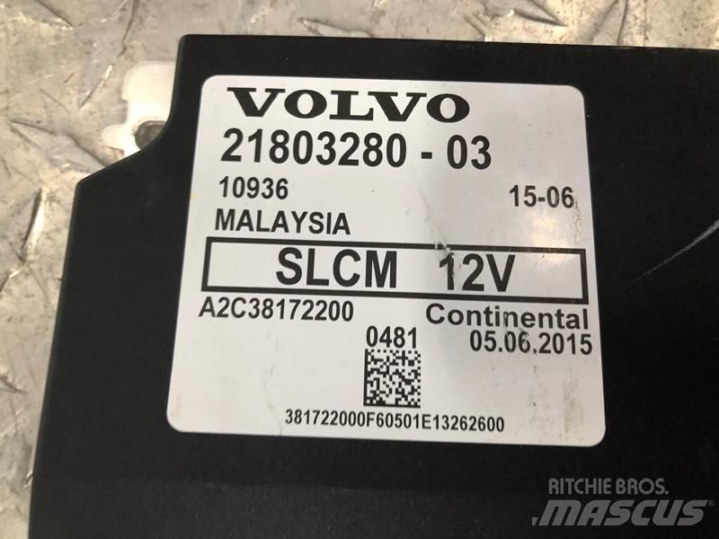 Volvo VNL Ohjaamot ja sisustat
