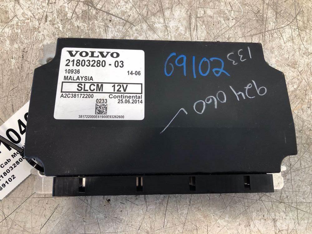 Volvo VNL Ohjaamot ja sisustat