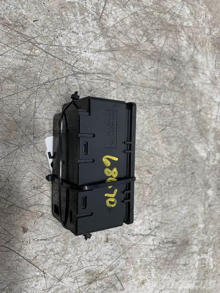 Volvo VNL Sähkö ja elektroniikka