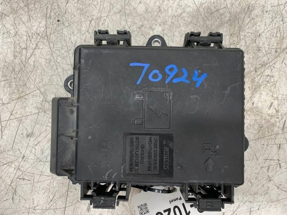 Volvo VNL Sähkö ja elektroniikka