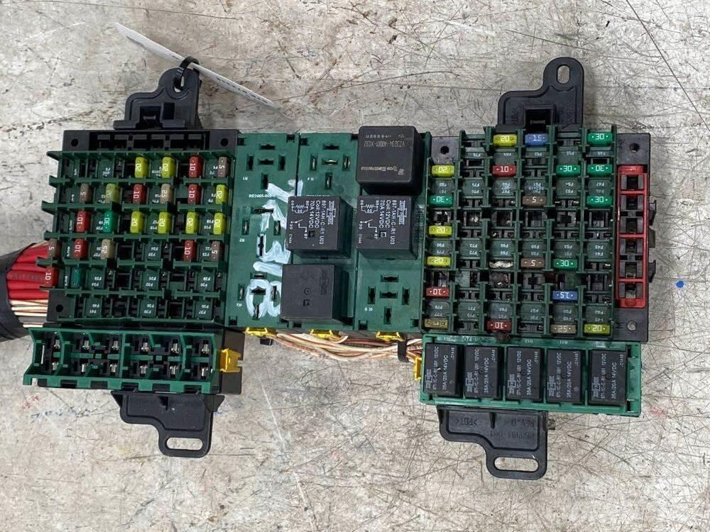 Volvo VNL Sähkö ja elektroniikka
