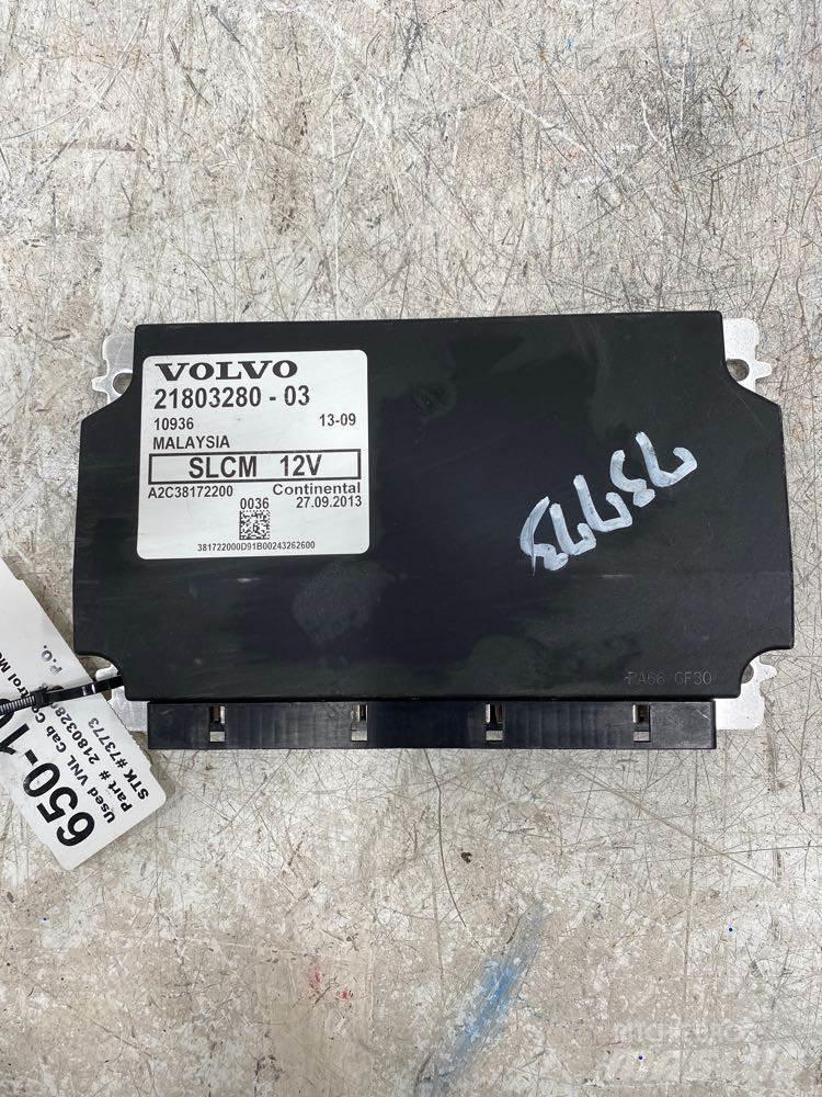 Volvo VNL Ohjaamot ja sisustat