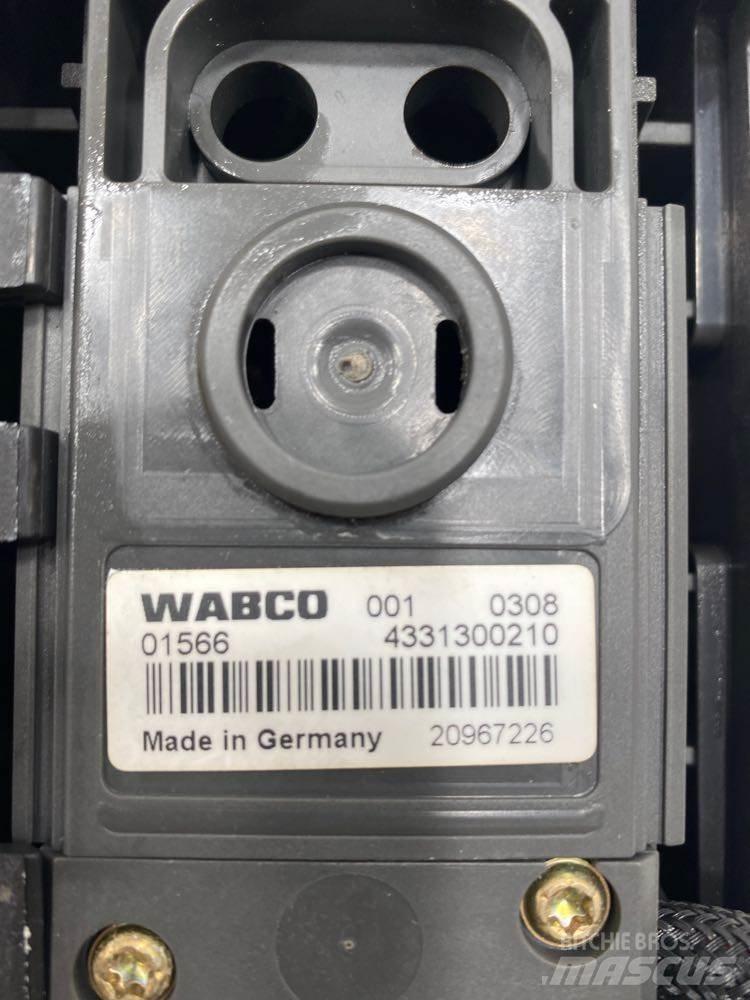 Volvo VNL Sähkö ja elektroniikka
