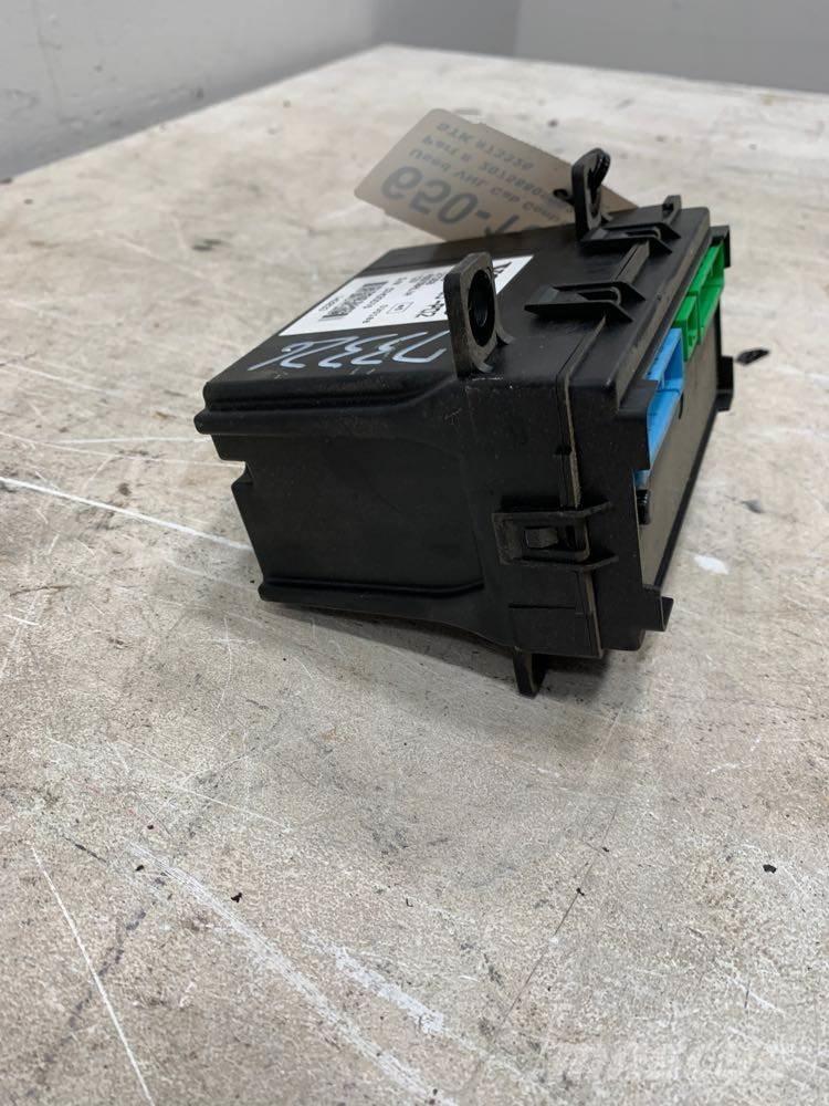 Volvo VNL Ohjaamot ja sisustat