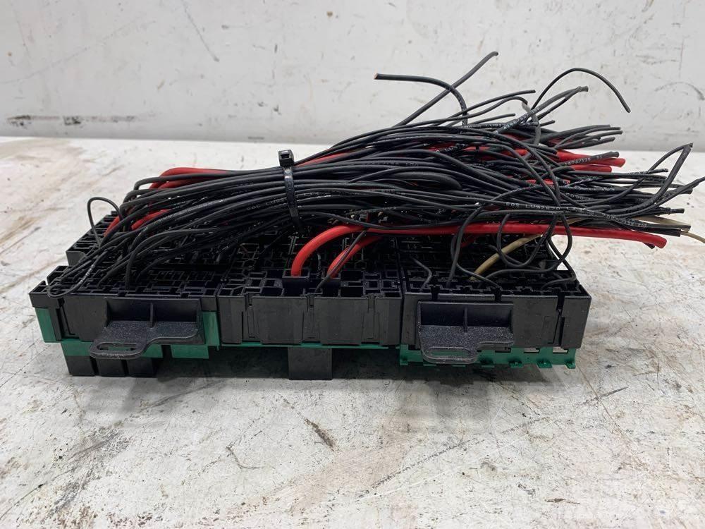 Volvo VNL Sähkö ja elektroniikka