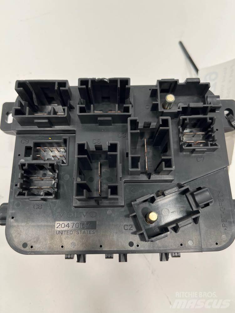 Volvo VNM Sähkö ja elektroniikka