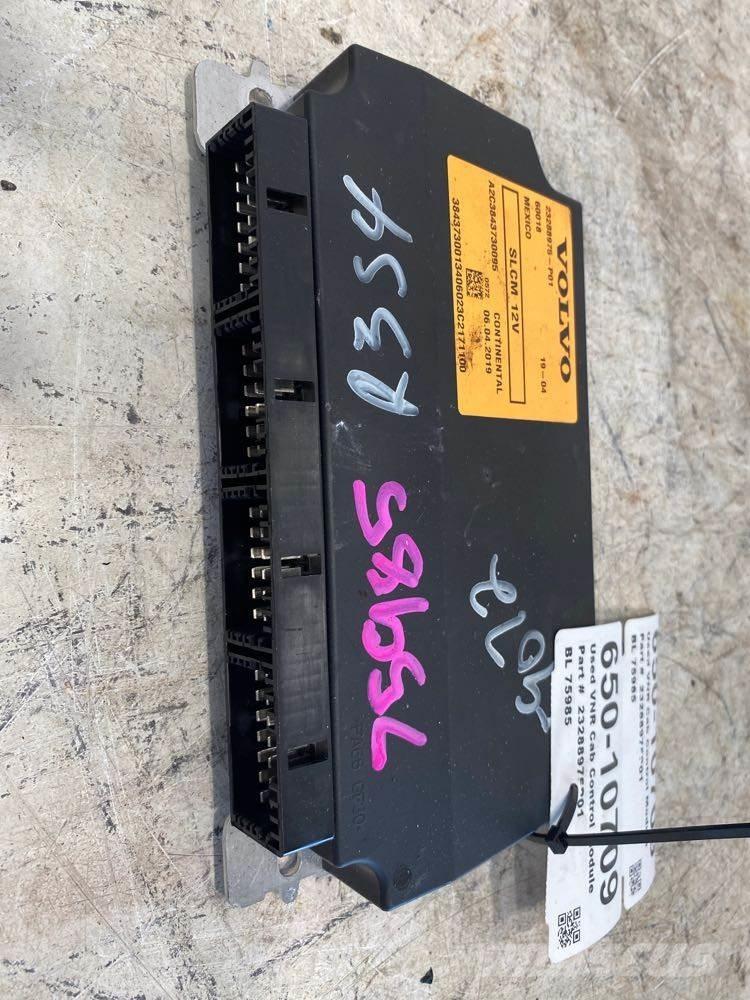 Volvo VNR Ohjaamot ja sisustat