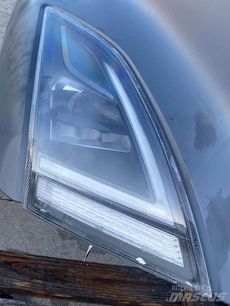 Volvo VNR Ohjaamot ja sisustat