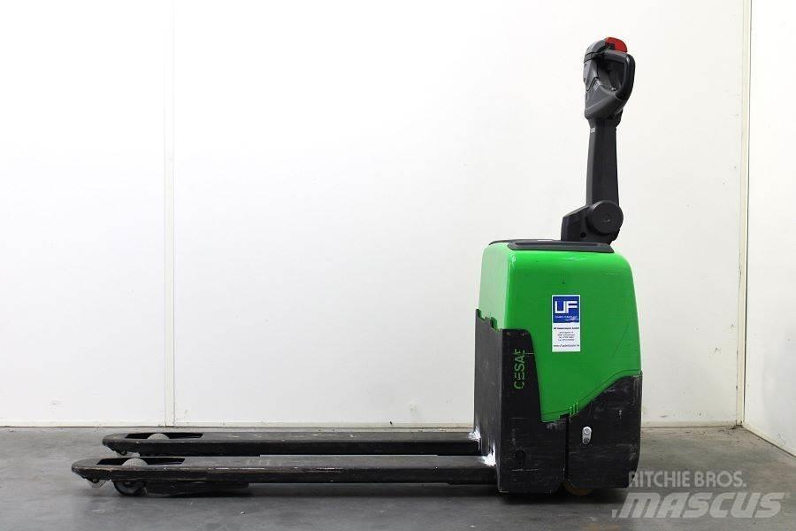 Cesab P113 Lavansiirtotrukit