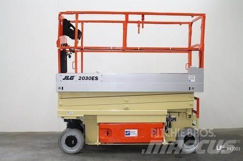 JLG 2030 ES Saksilavat