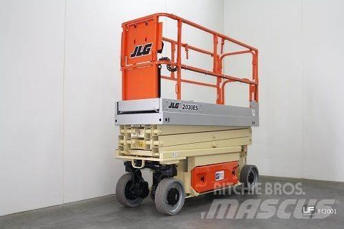 JLG 2030 ES Saksilavat