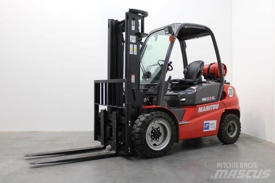 Manitou MI 30 G Nestekaasutrukit