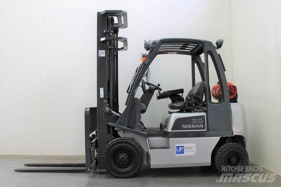 Nissan U1D2A20LQ Nestekaasutrukit