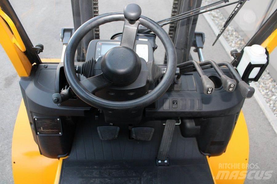 TCM D-1-F-A-40-Q Dieseltrukit