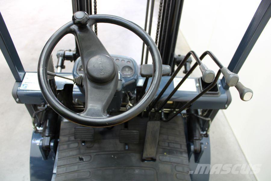 TCM FG 15 N18 Nestekaasutrukit