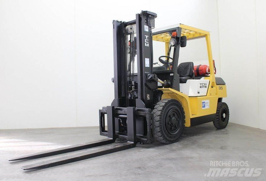 TCM FG 35 N7T Nestekaasutrukit