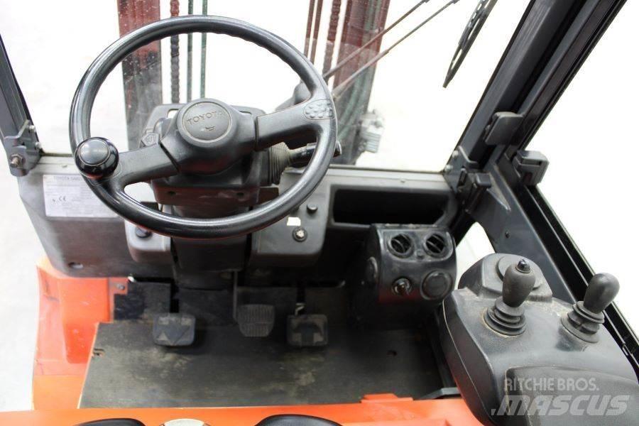 Toyota 7FBM25 Sähkötrukit