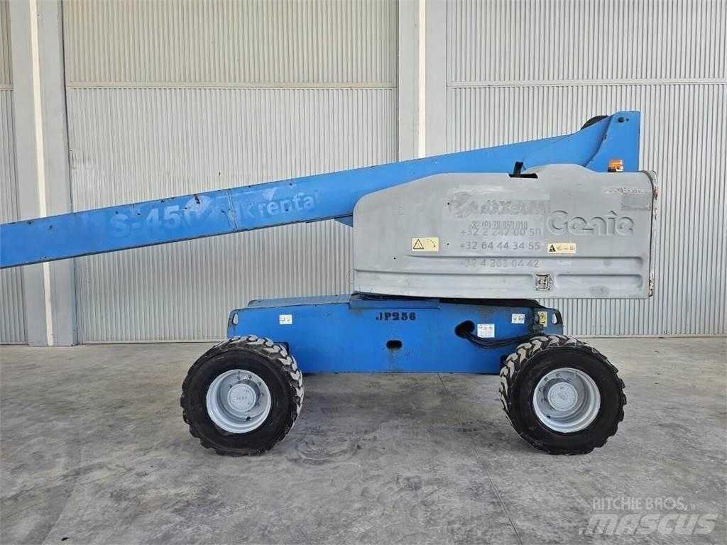 Genie S-45 Teleskooppipuominostimet