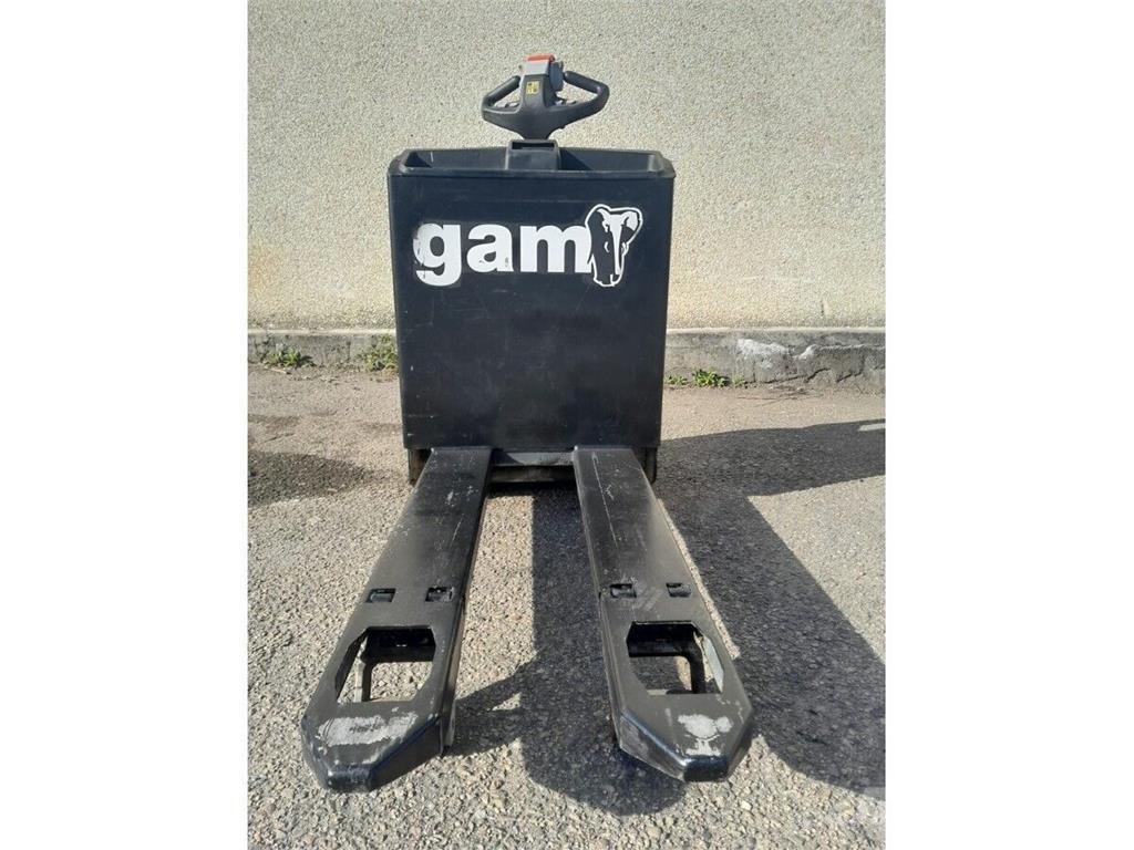 Hyster P1.8 Lavansiirtotrukit