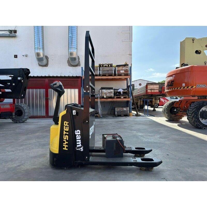 Hyster P2.0 Käsikäyttöiset pinoamisvaunut