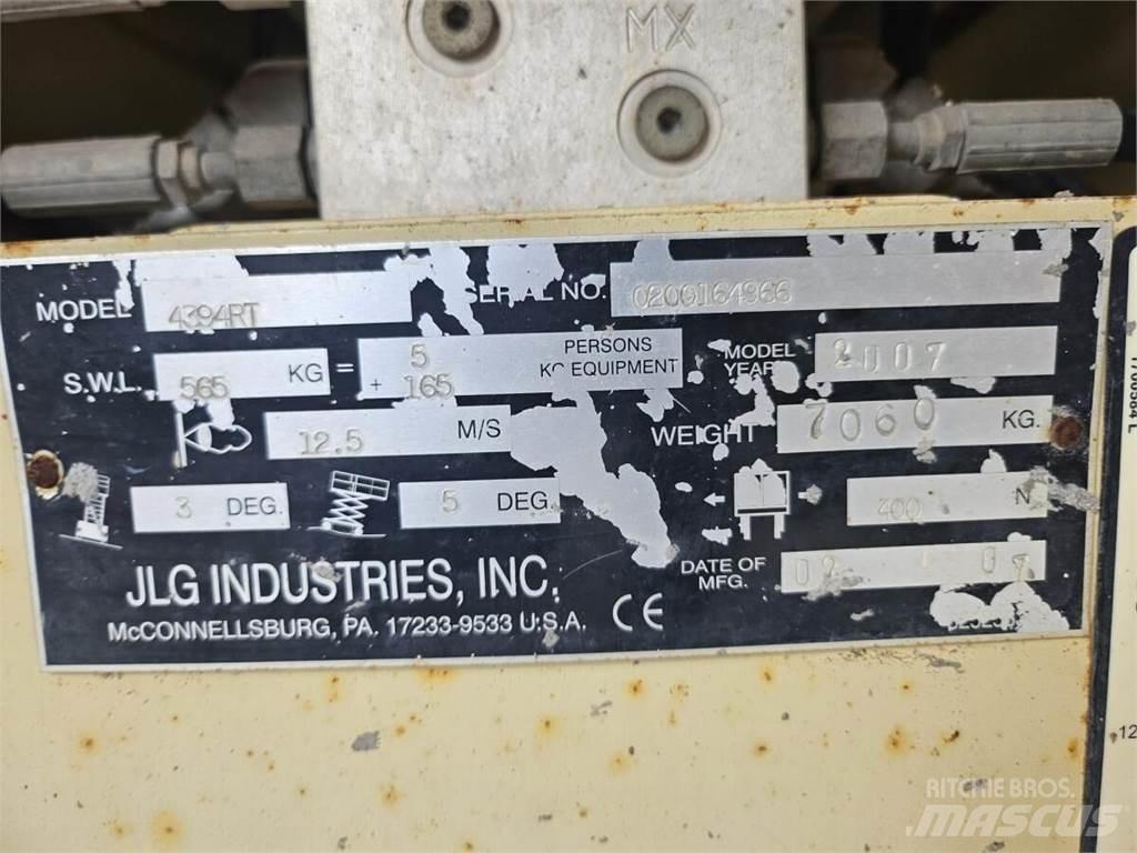 JLG 4394RT Saksilavat