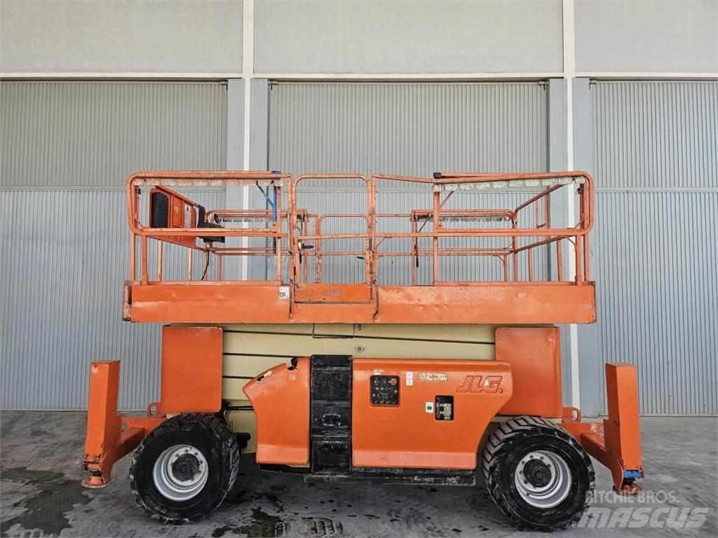 JLG 4394RT Saksilavat