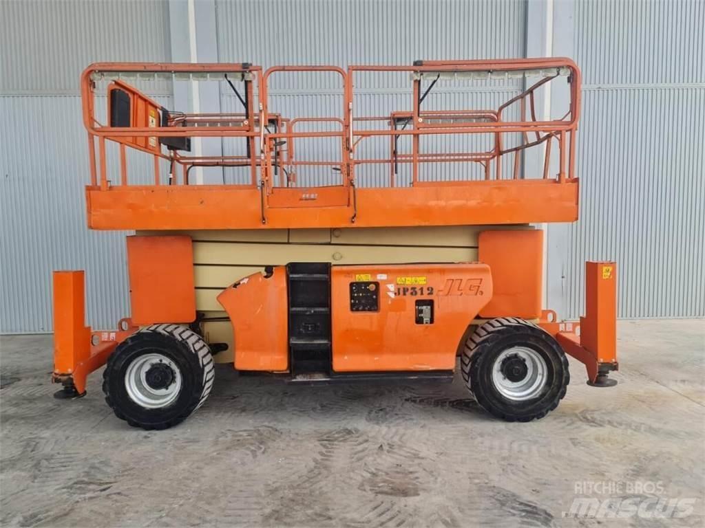 JLG 4394RT Saksilavat