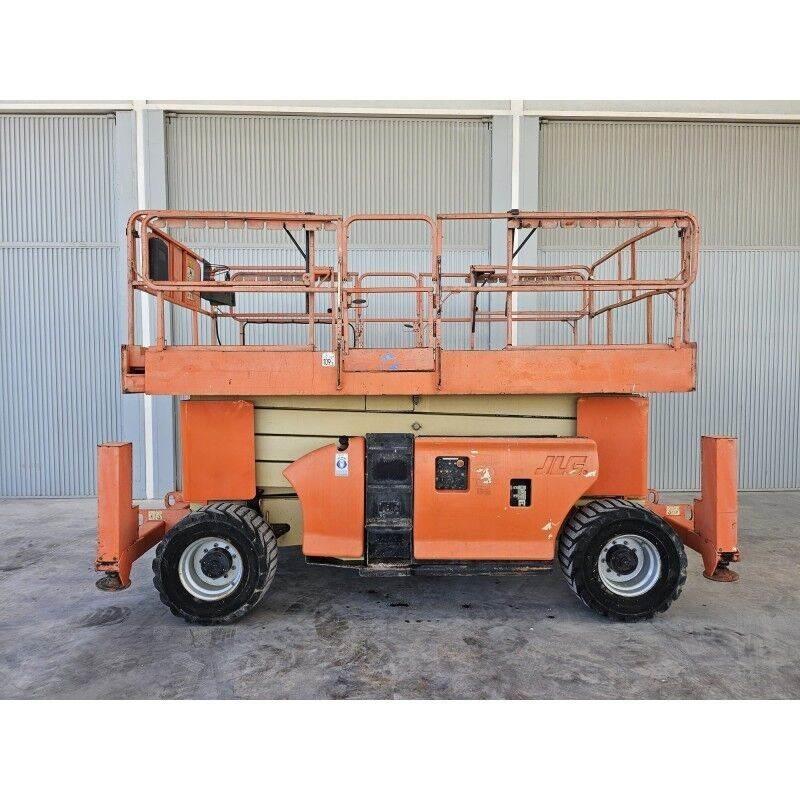 JLG 4394RT Saksilavat