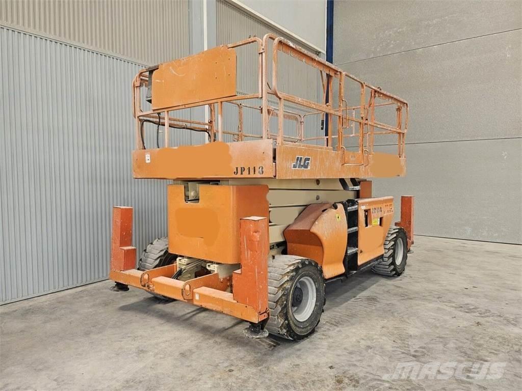 JLG 4394RT Saksilavat