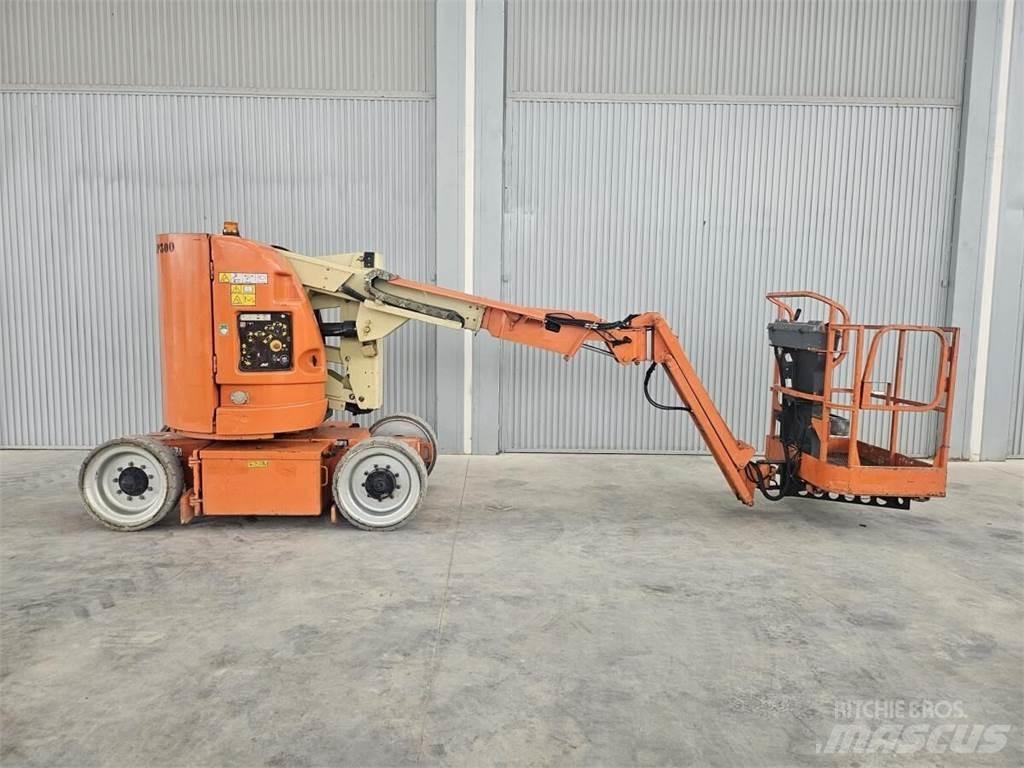 JLG E300AJP Kuukulkijat