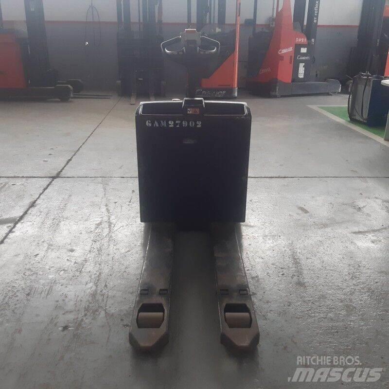 Yale MP18 Lavansiirtotrukit