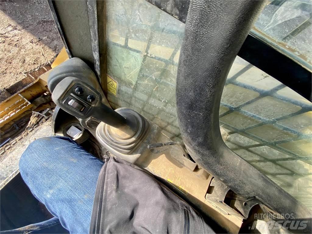 CAT 299D2 Liukuohjatut kuormaajat