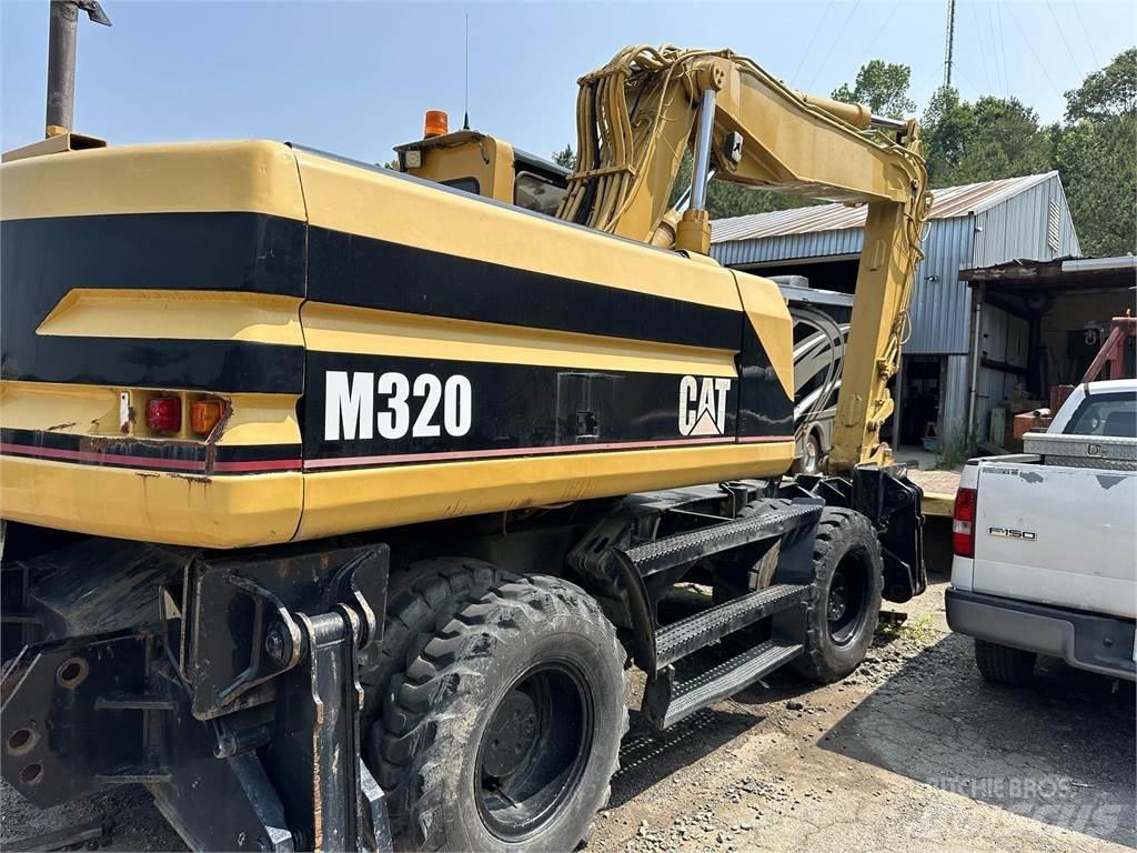 CAT M320 Pyöräkaivukoneet